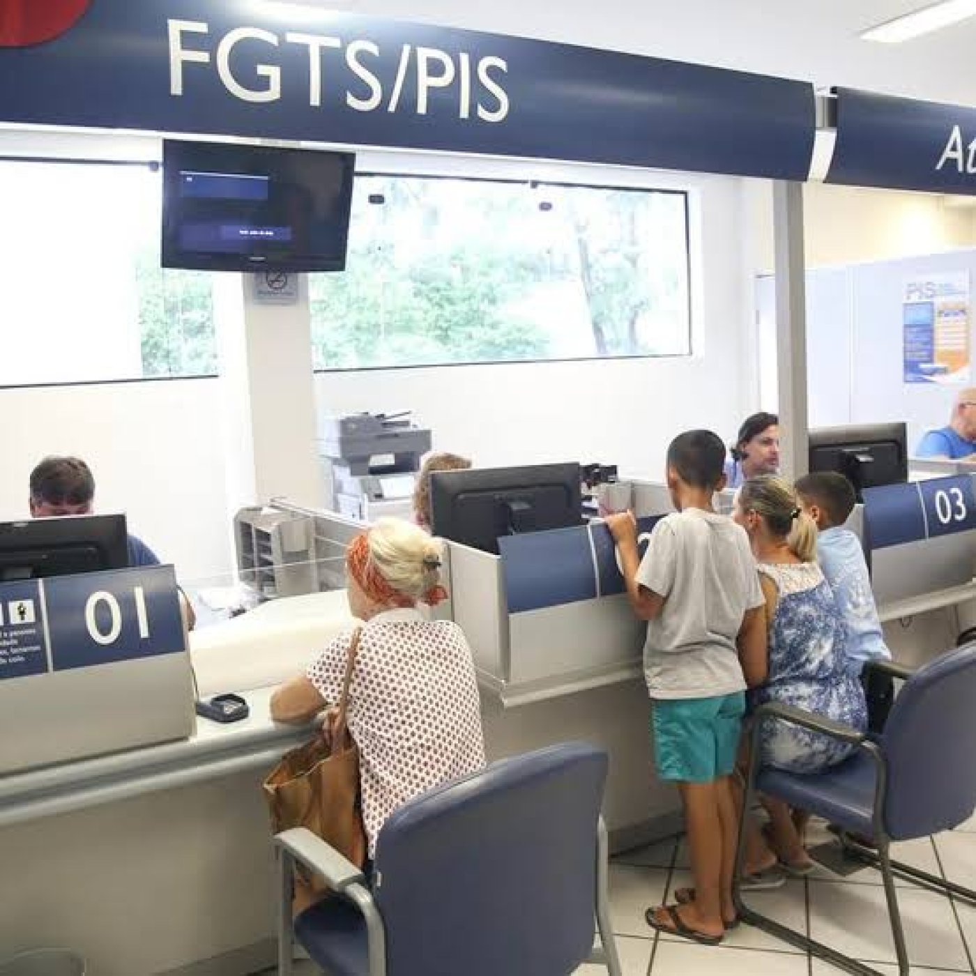 Abono salarial é liberado para nascidos em setembro e outubro nesta quarta-feira