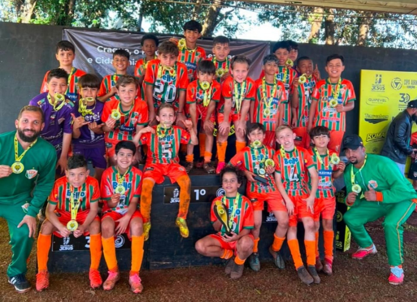 Naviraiense conquista título invicto da Supercopa Aurinegro no Sub-11 e celebra destaque da base