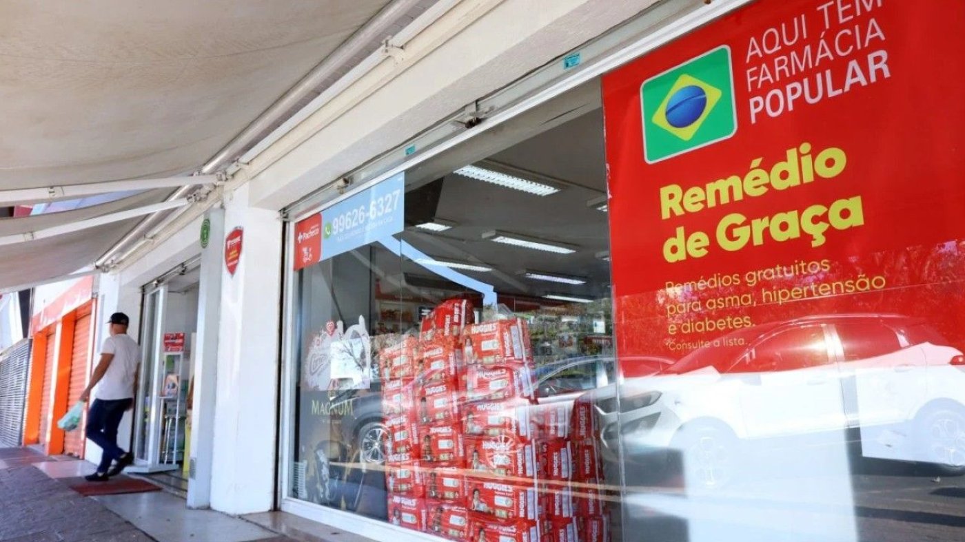 Farmácia Popular estuda oferecer exames de sangue e urina pelo programa