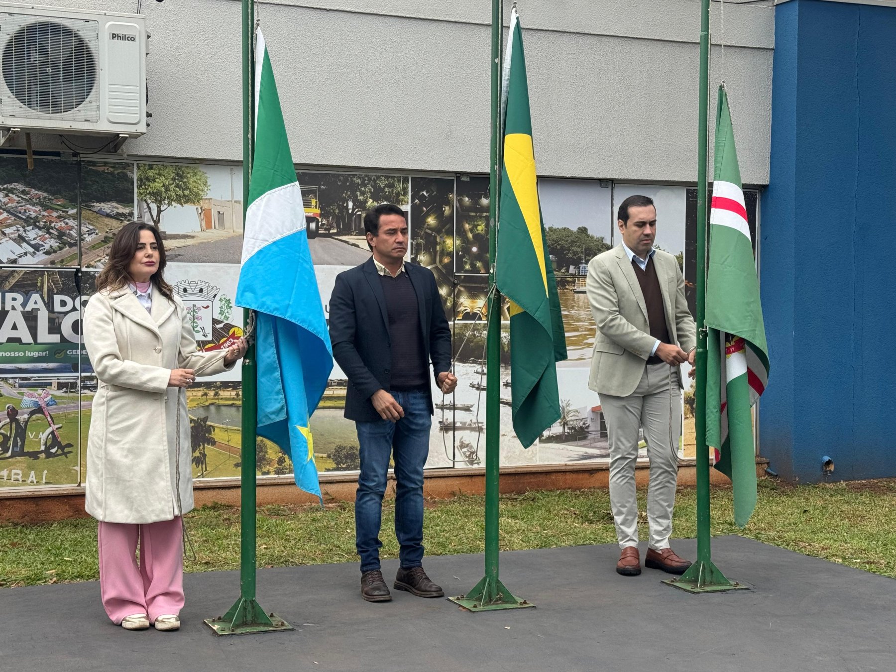 Desfile cívico reúne escolas, projetos e entidades em comemoração ao 7 de Setembro em Naviraí